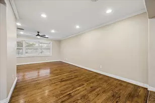 4402 Libbey Ln, Houston, TX 77092 - Photo 12
