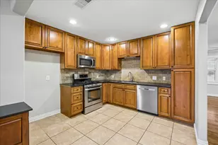 4402 Libbey Ln, Houston, TX 77092 - Photo 4