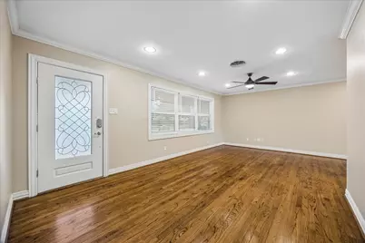 4402 Libbey Lane, Houston, TX 77092 - Photo 10