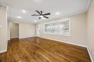 4402 Libbey Ln, Houston, TX 77092 - Photo 10