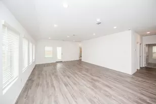 7406 Bartoncliff, Katy, TX 77493 - Photo 12