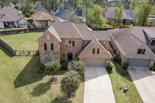 414 Rowan Pine Ct, Conroe, TX 77304 - Photo 2