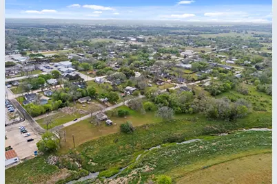 104 Kessler Street, Hallettsville, TX 77964 - Photo 4