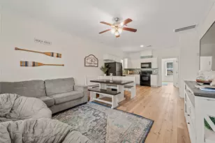 3535 Avenue M, Galveston, TX 77550 - Photo 8