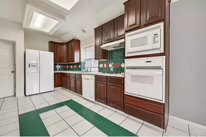 11347 Corola Trail Drive, Houston, TX 77066 - Photo 6