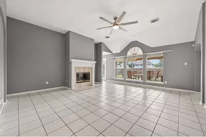 11347 Corola Trail Drive, Houston, TX 77066 - Photo 2