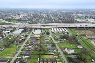 3938 King St, Houston, TX 77026 - Photo 10