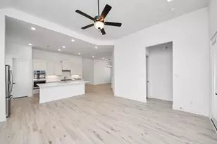 9510 Chateau Hill, Manvel, TX 77578 - Photo 12