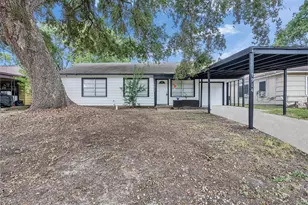 7914 Belbay St, Houston, TX 77033 - Photo 2