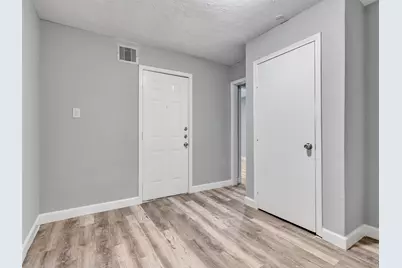 7914 Belbay Street, Houston, TX 77033 - Photo 22