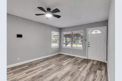 7914 Belbay Street, Houston, TX 77033 - Photo 8