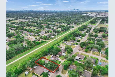 7914 Belbay Street, Houston, TX 77033 - Photo 32
