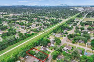 7914 Belbay St, Houston, TX 77033 - Photo 32