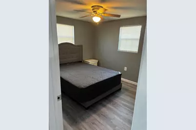 100 Ross Street #B, Huntsville, TX 77320 - Photo 18