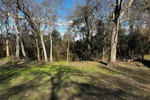 100 Ross St, Huntsville, TX 77320 - Photo 2