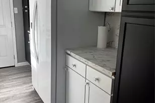 100 Ross St, Huntsville, TX 77320 - Photo 8