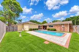 11403 Brook Meadows Ln, Meadows Place, TX 77477 - Photo 34