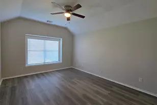 6915 Great Oaks Shadow Dr, Houston, TX 77083 - Photo 18