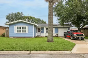 6605 Fairway Dr, Galveston, TX 77551 - Photo 1