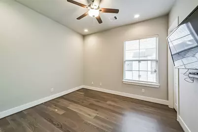 10914 Brookeshire Chase Lane, Houston, TX 77043 - Photo 36