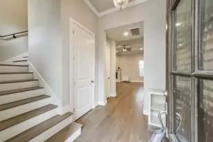 10914 Brookeshire Chase Ln, Houston, TX 77043 - Photo 4