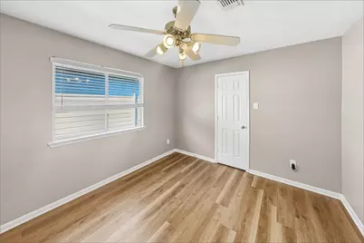 8514 Owen Lake Court, Houston, TX 77095 - Photo 18