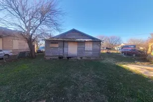309 E Wharton Ave, Electra, TX 76360 - Photo 2