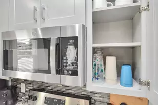 7823 Gladstone St, Houston, TX 77051 - Photo 8