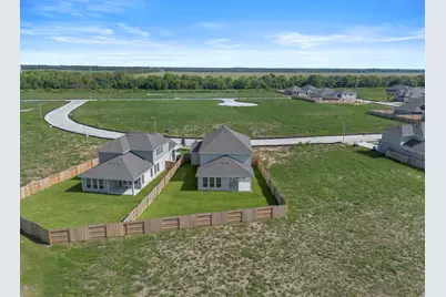 2629 Lake Bryan Drive, Dayton, TX 77535 - Photo 4