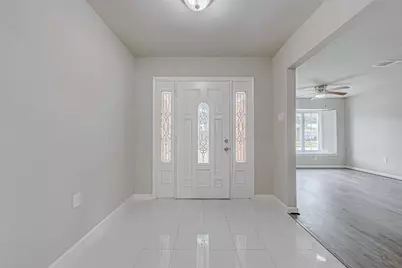 5622 Valkeith Drive, Houston, TX 77096 - Photo 4