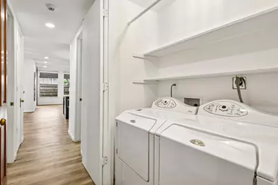 2829 Timmons Lane #211, Houston, TX 77027 - Photo 32