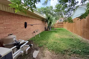 4423 Meyerwood Dr, Houston, TX 77096 - Photo 18