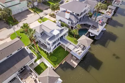 3411 Petite Circle, Galveston, TX 77554 - Photo 2