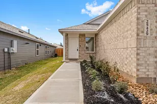 25429 Carnation Ct, Montgomery, TX 77316 - Photo 4