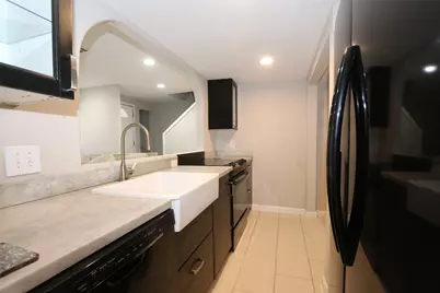 9556 Windswept Lane #9556, Houston, TX 77063 - Photo 6