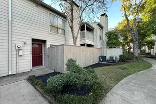 9556 Windswept Ln, Houston, TX 77063 - Photo 1