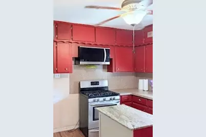 900 E Houston Street, Highlands, TX 77562 - Photo 26