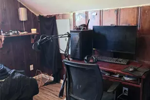 900 E Houston St, Highlands, TX 77562 - Photo 40