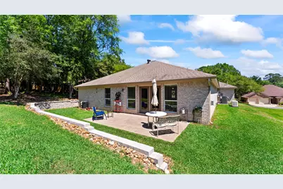 621 Hillcrest Circle, Huntsville, TX 77340 - Photo 32