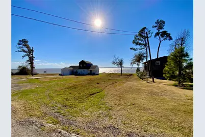 796 W Cattle Dr, Onalaska, TX 77360 - Photo 6