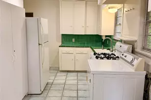 7018 Alder Dr, Houston, TX 77081 - Photo 4