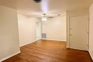 7018 Alder Dr, Houston, TX 77081 - Photo 2