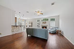 1601 Orlando St, Friendswood, TX 77546 - Photo 26