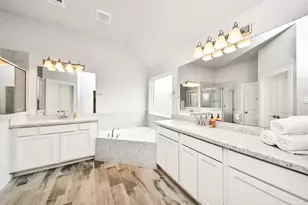 1577 Elm Ct, Angleton, TX 77515 - Photo 24