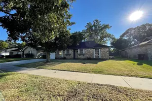 12010 Flushing Meadows Dr, Houston, TX 77089 - Photo 2