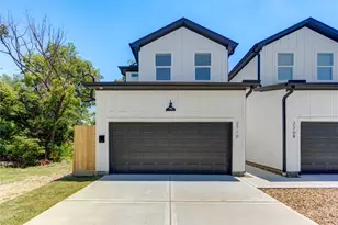 2710 Noble St, Houston, TX 77026 - Photo 2