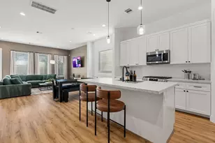 2710 Noble St, Houston, TX 77026 - Photo 8