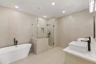1944 Purswell Rd, Houston, TX 77055 - Photo 18
