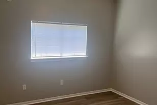 9409 Dulcimer St, Houston, TX 77051 - Photo 6