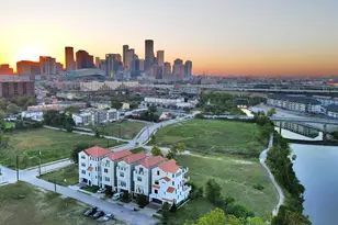 631 N Live Oak St, Houston, TX 77003 - Photo 4